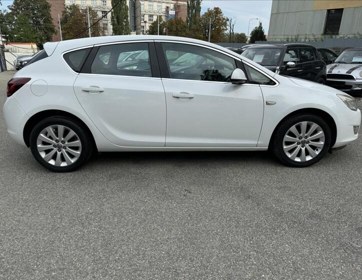 Opel Astra 10