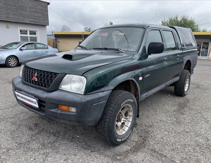 Mitsubishi L200 1