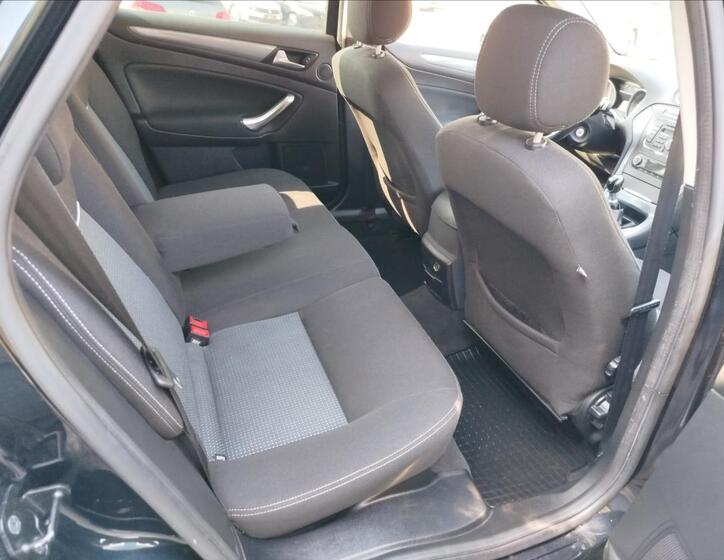 Ford Mondeo 19