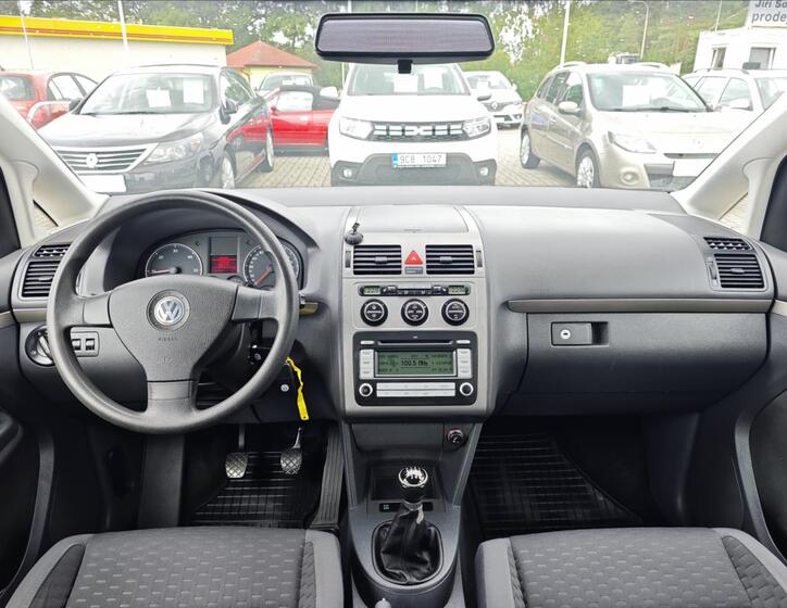 Volkswagen Touran 15