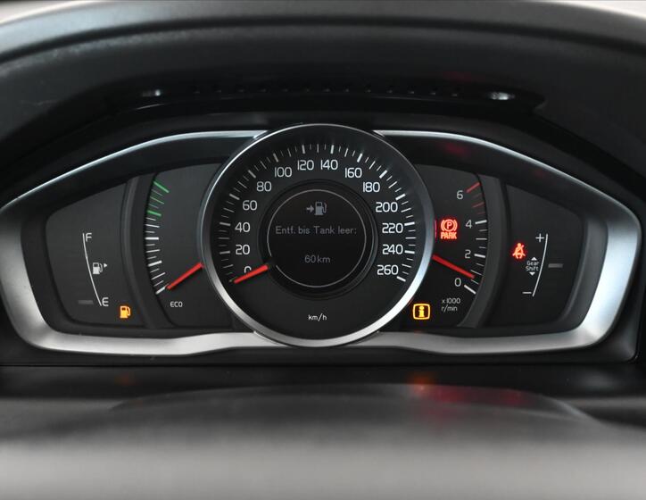 Volvo XC60 13