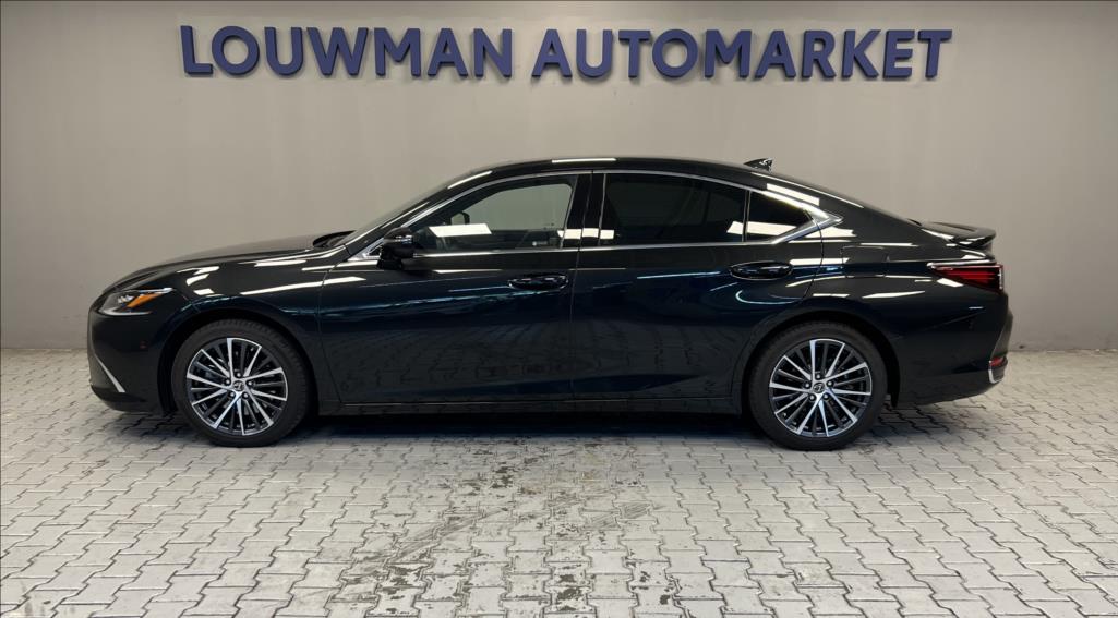 Lexus ES 300h