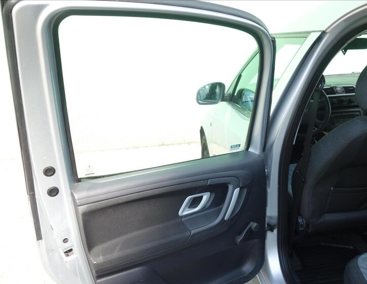 Škoda Roomster 15