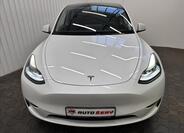 Tesla Model Y 13