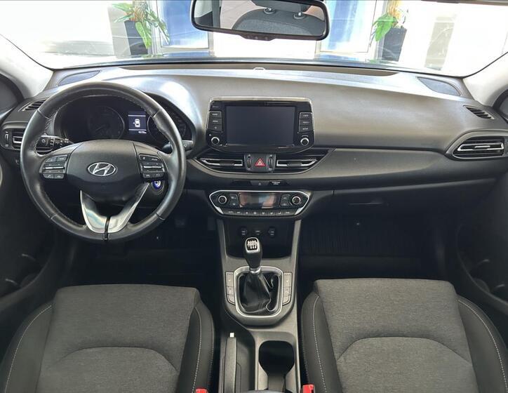 Hyundai i30 8
