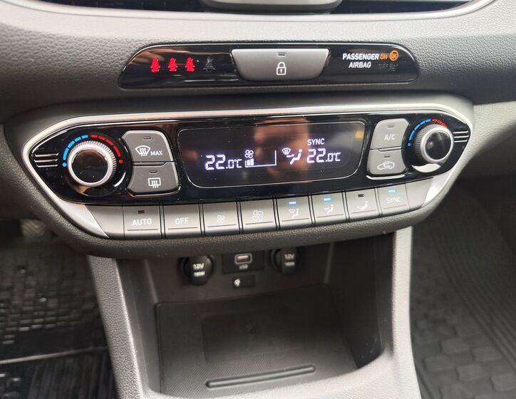 Hyundai i30 21