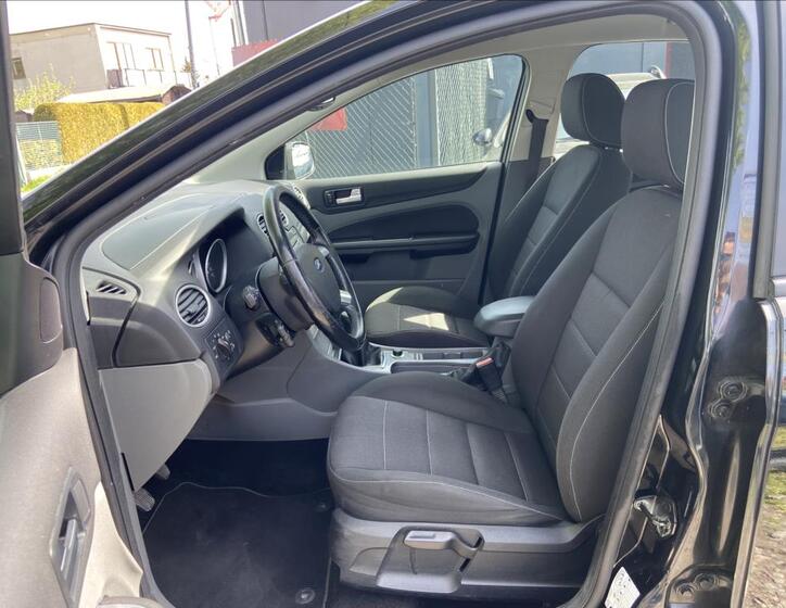 Ford Focus 12