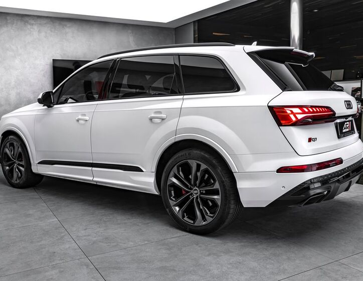 Audi Q7 7