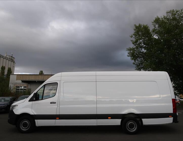 Mercedes-Benz Sprinter 6