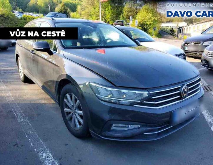 Volkswagen Passat 1