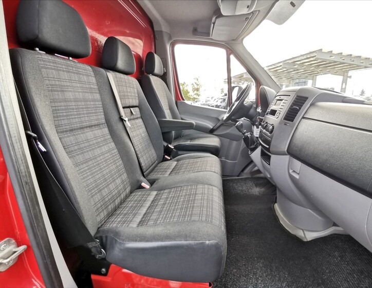 Mercedes-Benz Sprinter 7
