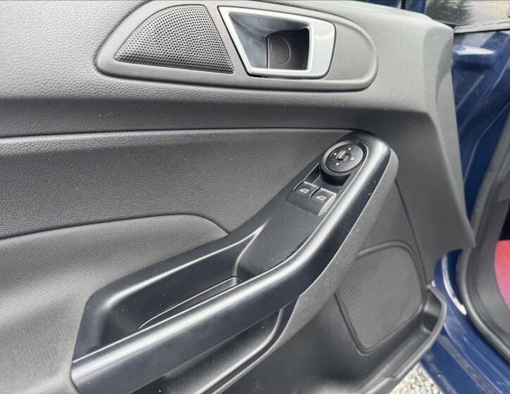 Ford Fiesta 11