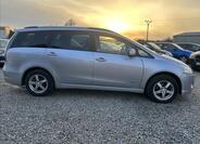 Mitsubishi Grandis 4