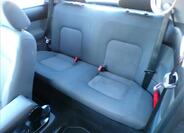 Volkswagen New Beetle 13