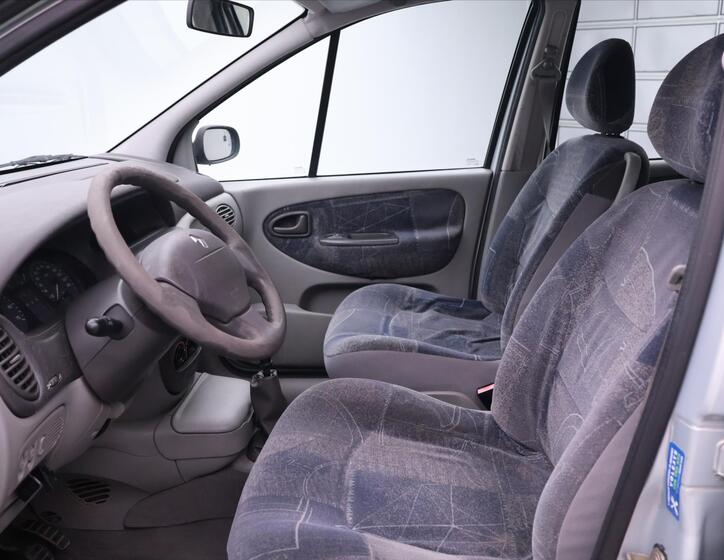 Renault Scénic 10