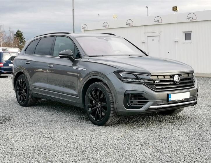 Volkswagen Touareg 2