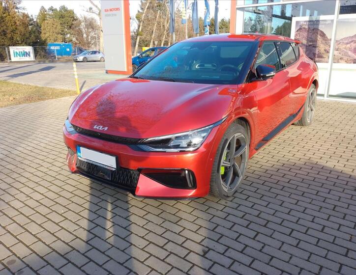 KIA EV6 4