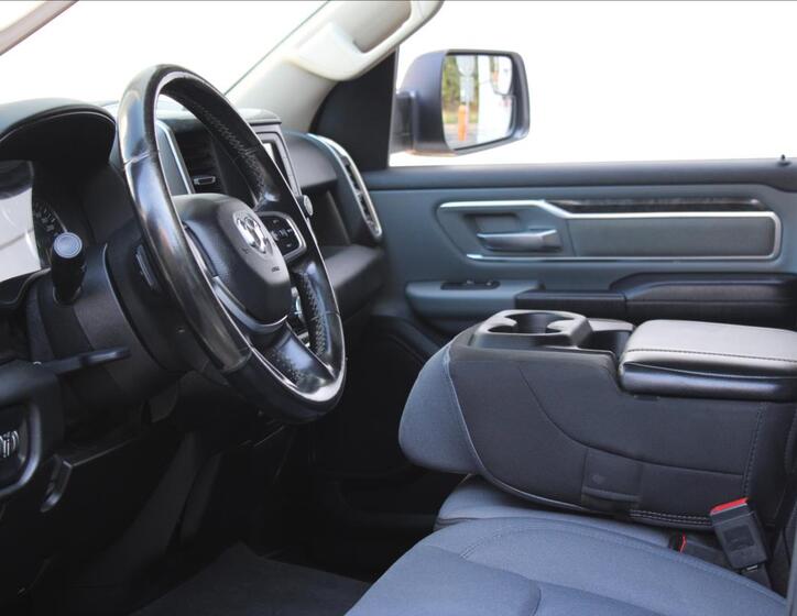 Dodge RAM 14