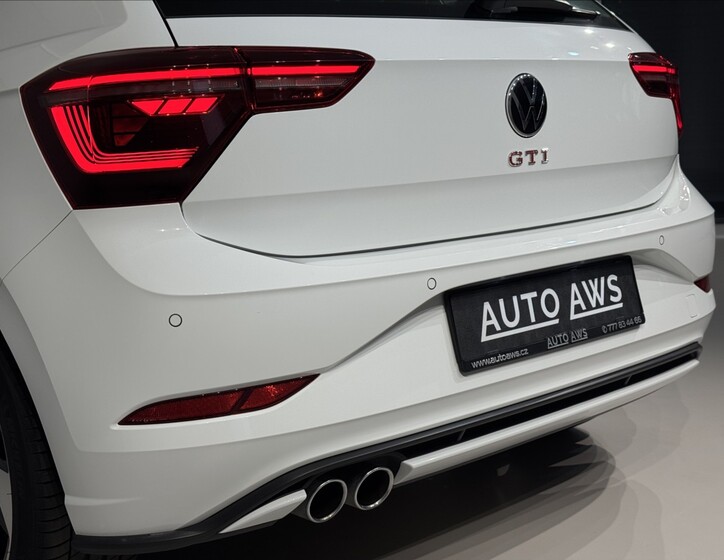 Volkswagen Polo 11