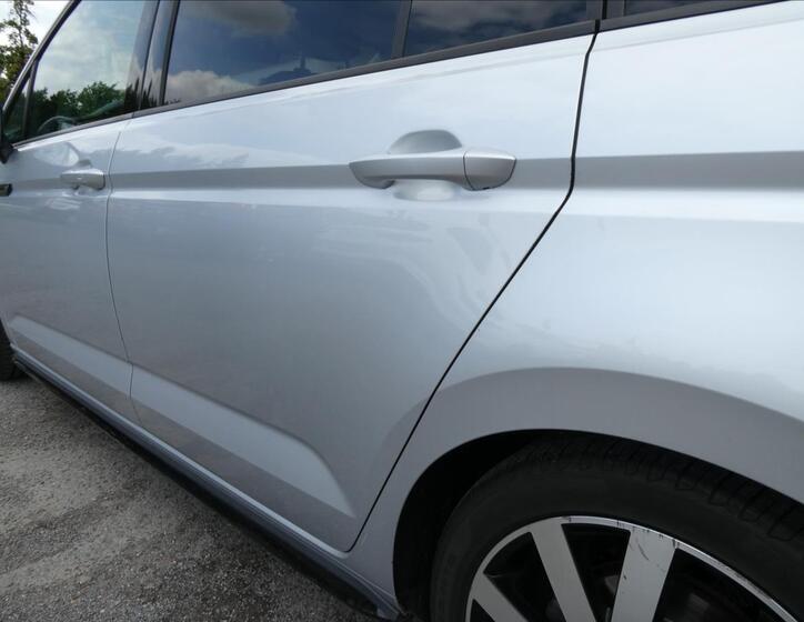 Volkswagen Touran 14