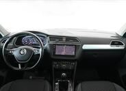 Volkswagen Tiguan 11