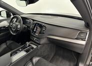 Volvo XC90 23