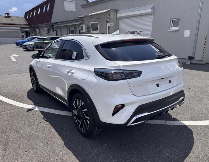 KIA XCeed 5