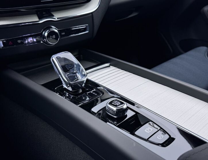 Volvo XC60 25