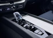 Volvo XC60 25
