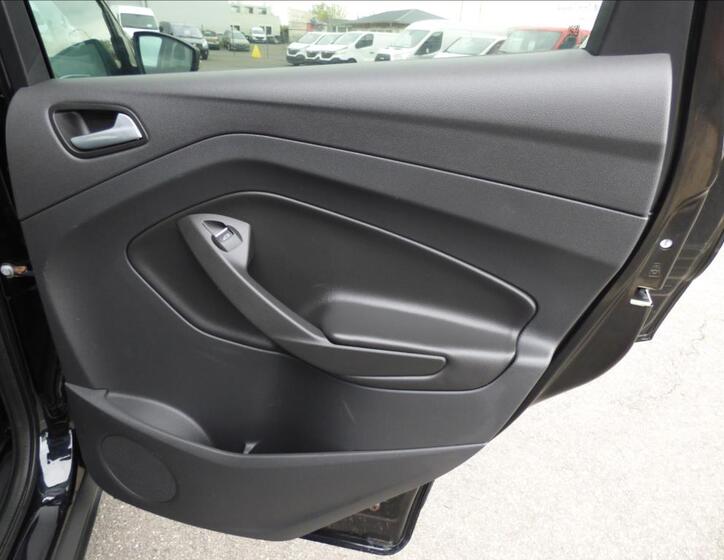 Ford Kuga 42