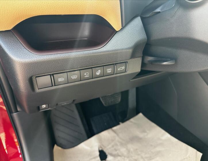 Toyota RAV4 12