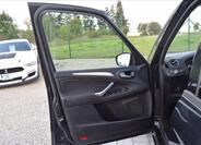 Ford Galaxy 26
