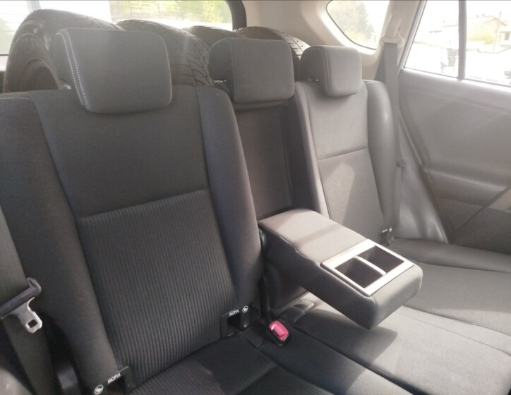 Toyota RAV4 30