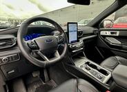 Ford Explorer 20