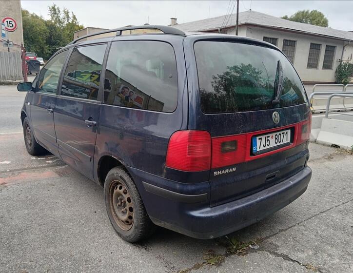 Volkswagen Sharan 8