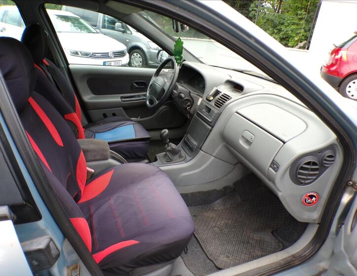 Renault Laguna 15