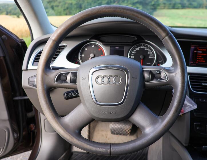 Audi A4 1