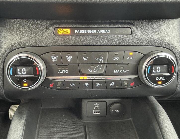 Ford Kuga 29