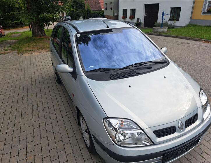 Renault Scénic 14