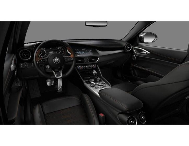 Alfa Romeo Giulia 5