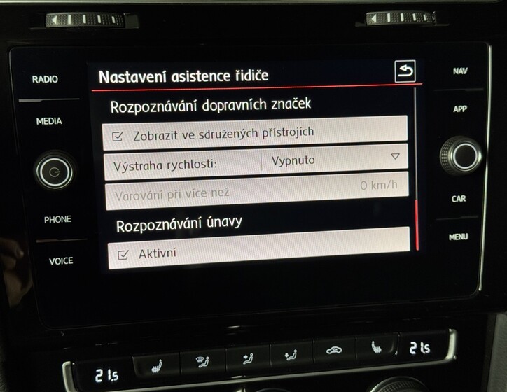 Volkswagen Golf 31