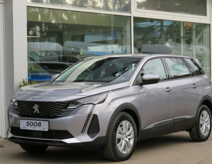 Peugeot 5008 1
