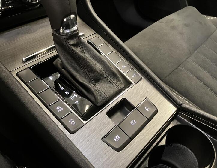 Škoda Superb 14
