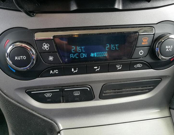 Ford Focus 8