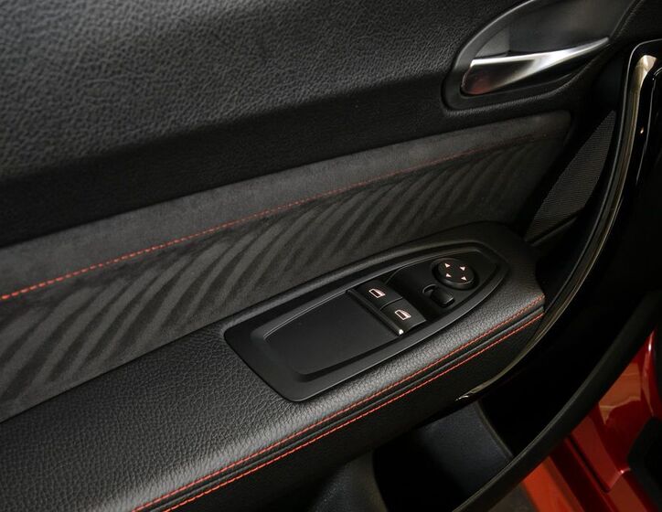 BMW M2 20