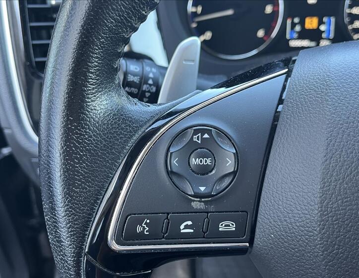 Mitsubishi Outlander 13