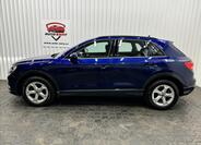 Audi Q3 4