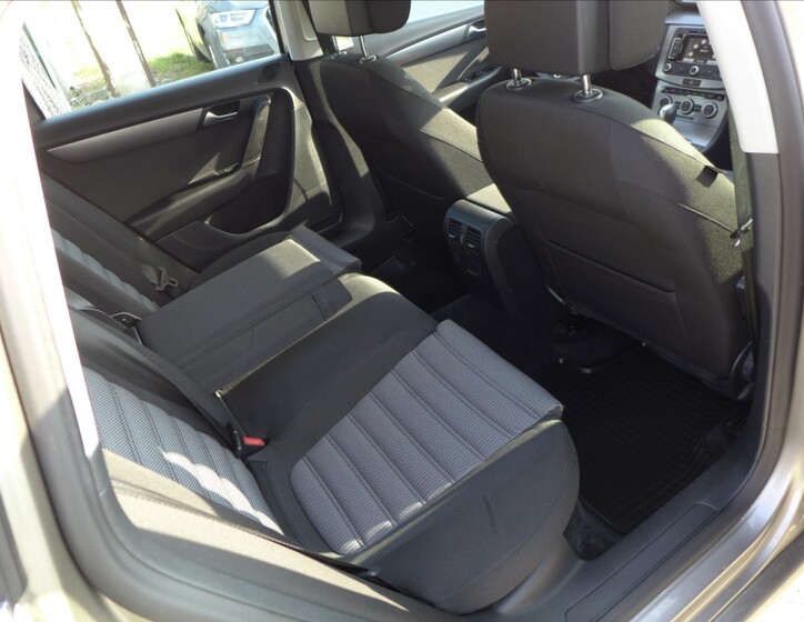 Volkswagen Passat 34