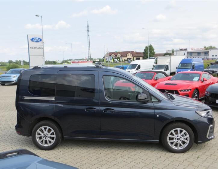 Ford Tourneo Connect 6