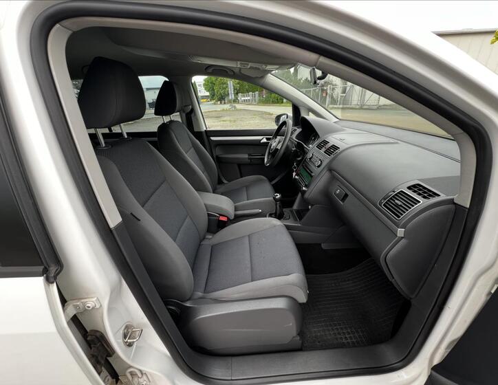 Volkswagen Touran 20